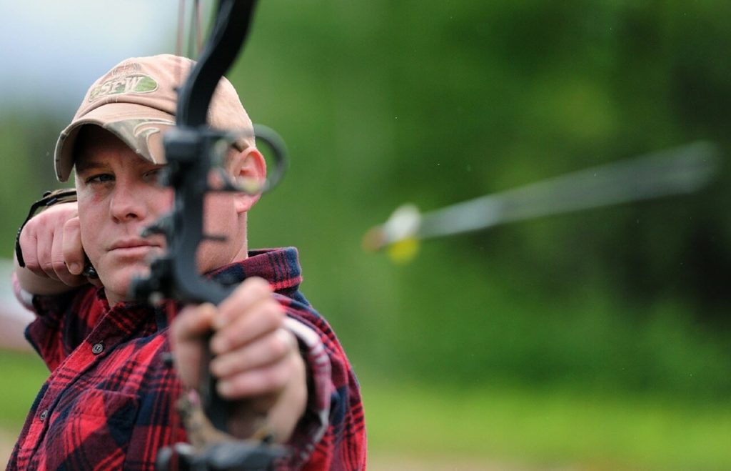 How to Shoot a Compound Bow in 6 Simple Steps