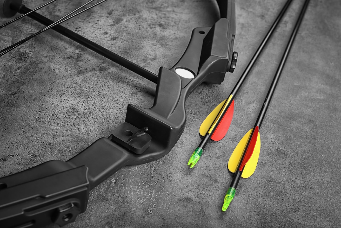 Restring a compound bow